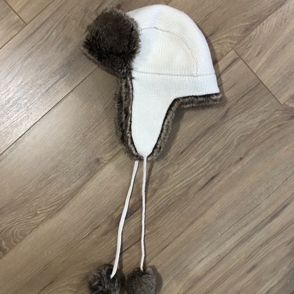 Banana republic winter hat - Picture 2 of 3